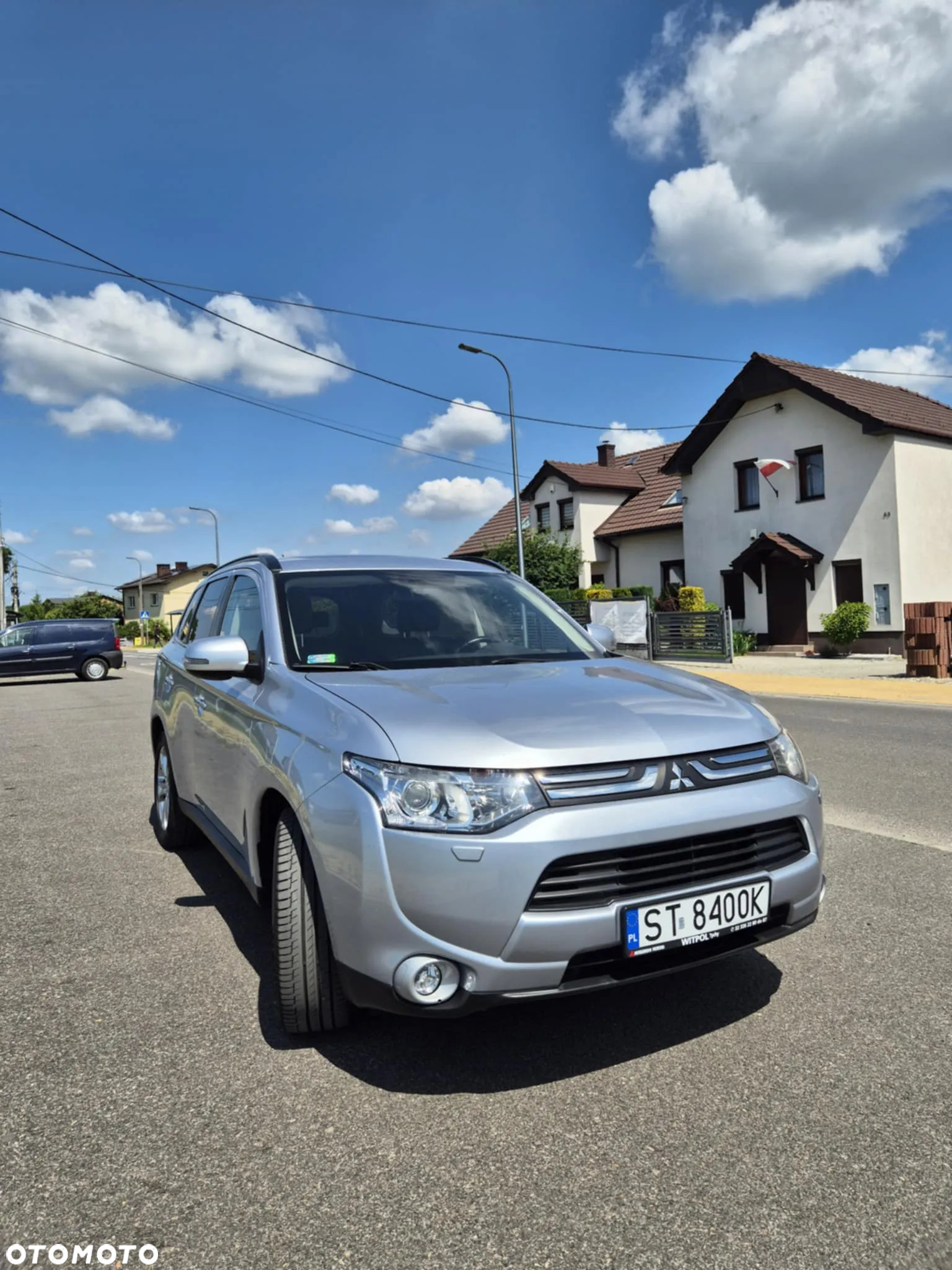 Mitsubishi Outlander - 3