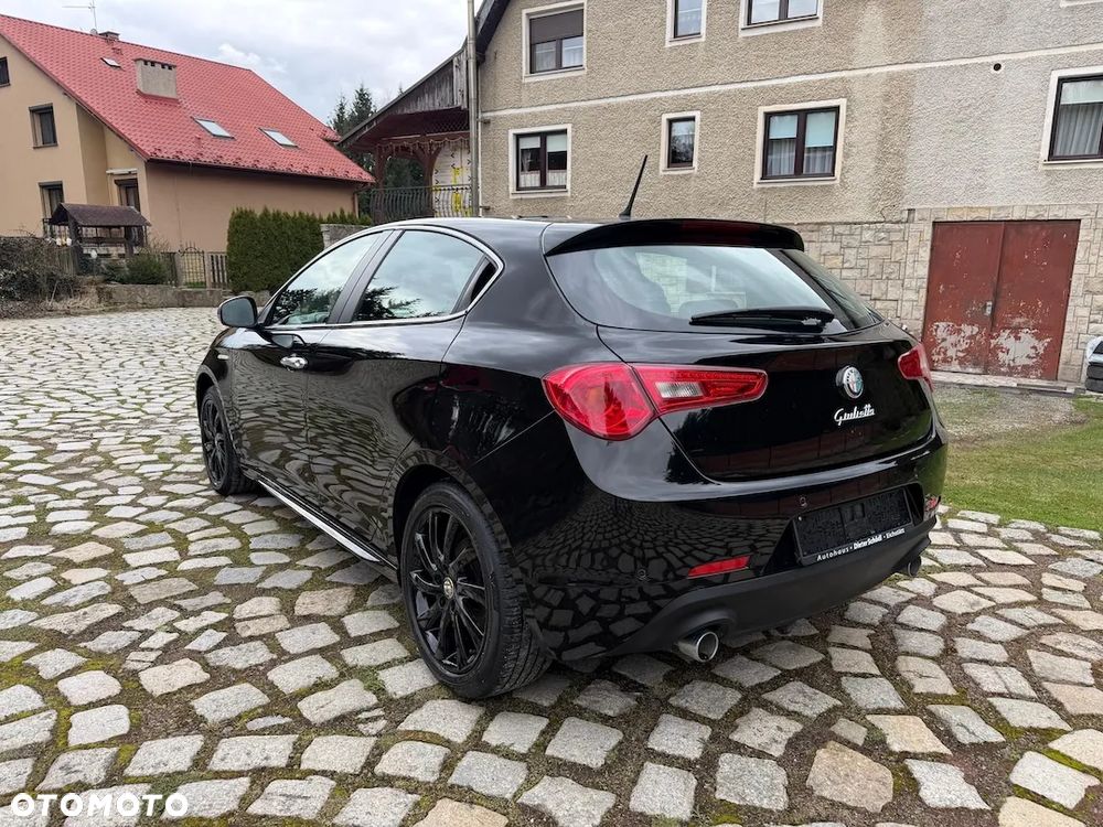 Alfa Romeo Giulietta 2.0 JTDM Distinctive - 34