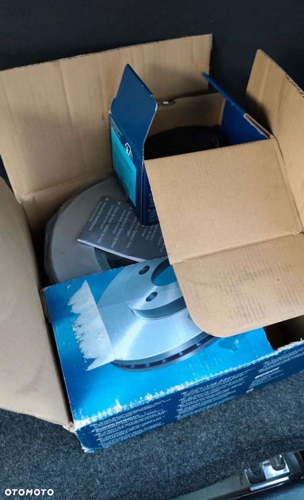 Daihatsu Trevis - 16