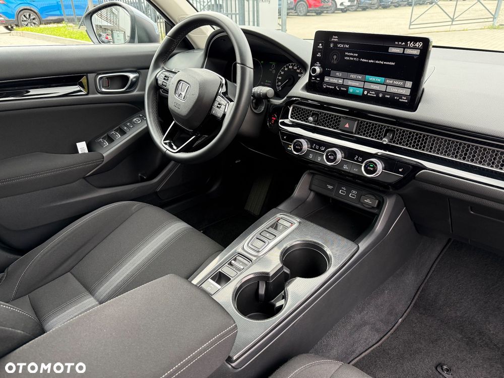Honda Civic 2.0 i-MMD Elegance CVT - 29