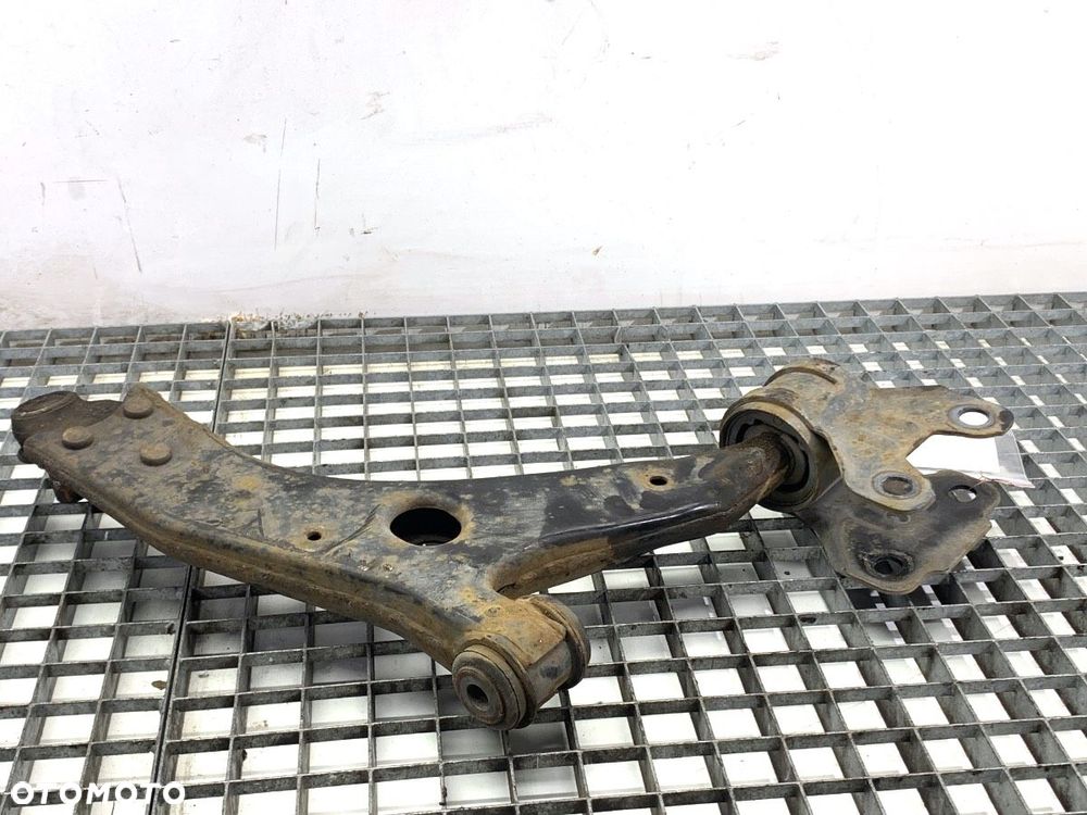 WAHACZ LEWY PRZÓD  FORD FOCUS III Turnier 2010 - 2022 1.5 TDCi 88 kW [120 KM] olej napędowy 2014 - - 2