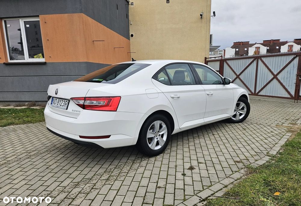 Skoda Superb 1.6 TDI Style - 18