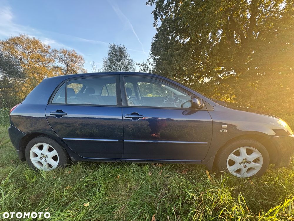 Toyota Corolla - 19