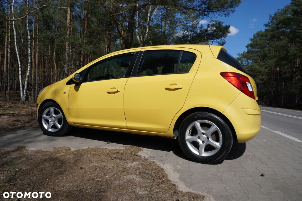 Opel Corsa - 21