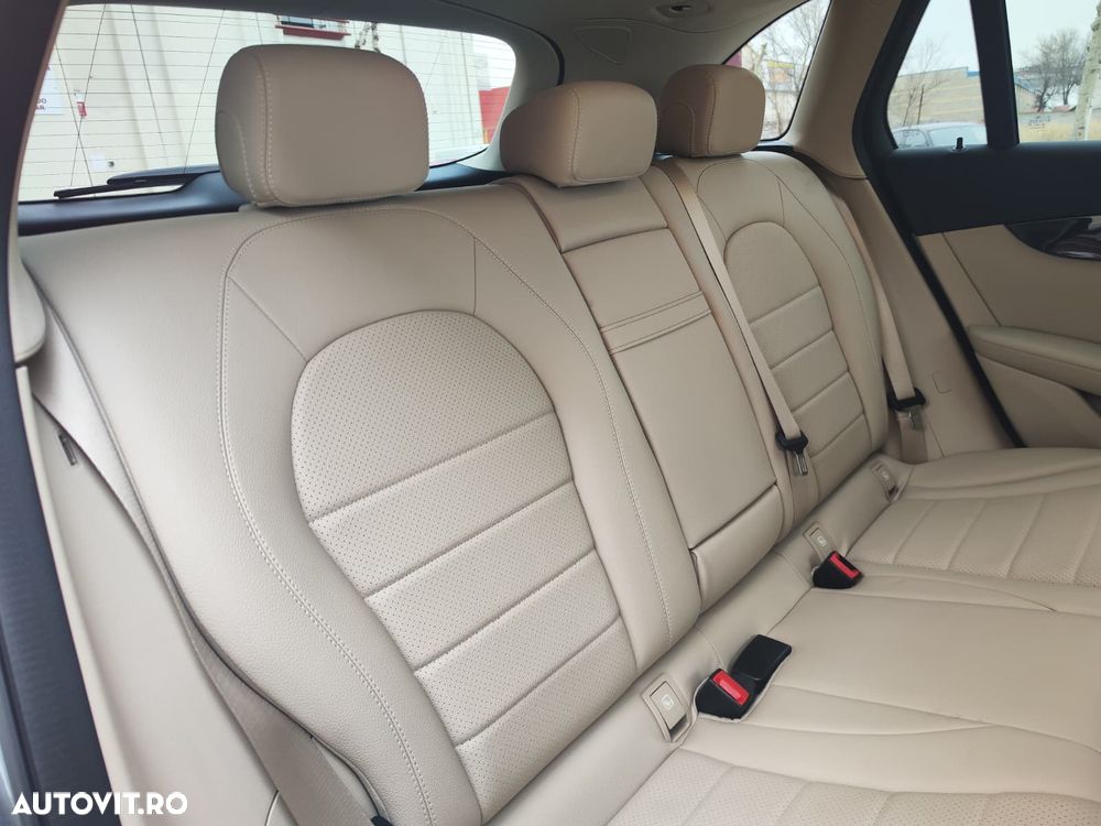 Mercedes-Benz GLC 220 d 4MATIC 9G-TRONIC AMG Line - 20