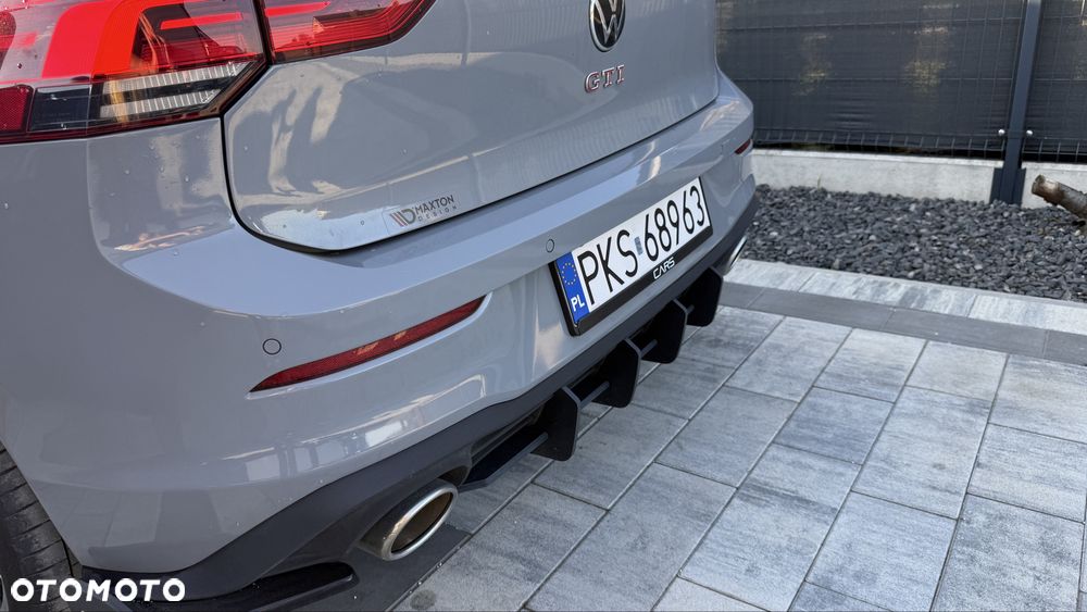 Volkswagen Golf - 4