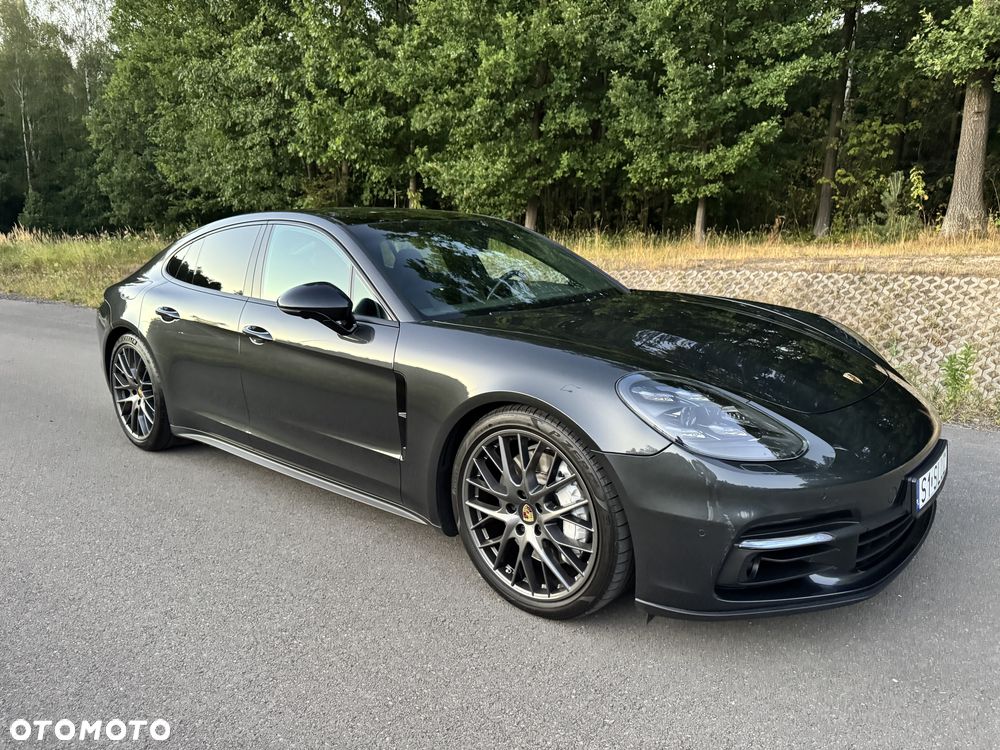 Porsche Panamera 4 - 9