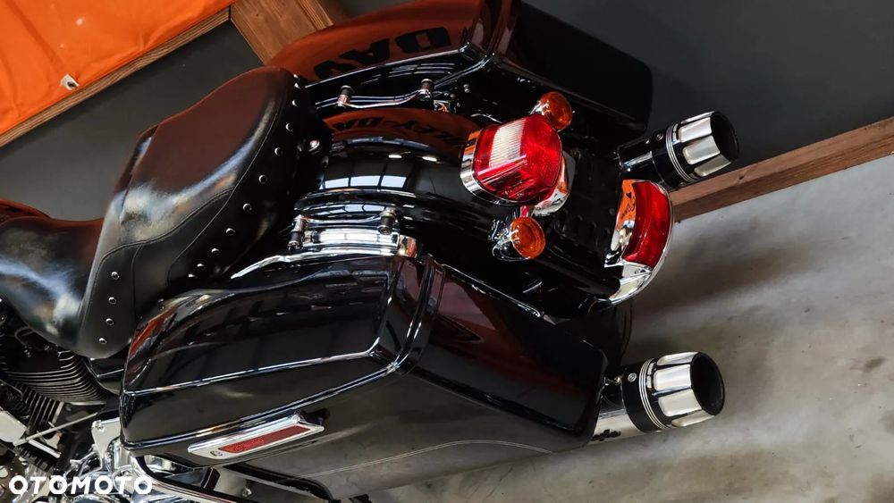Harley-Davidson Touring Road King - 23