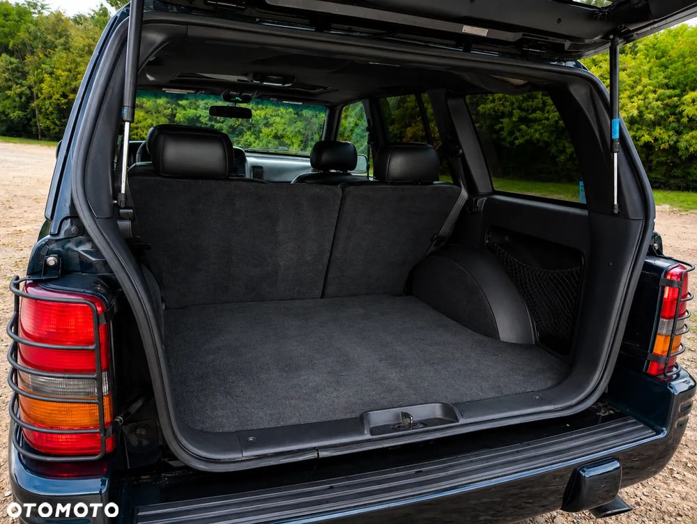 Jeep Grand Cherokee - 10