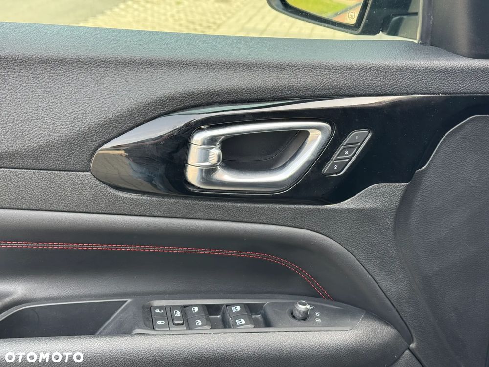 Jeep Compass - 16