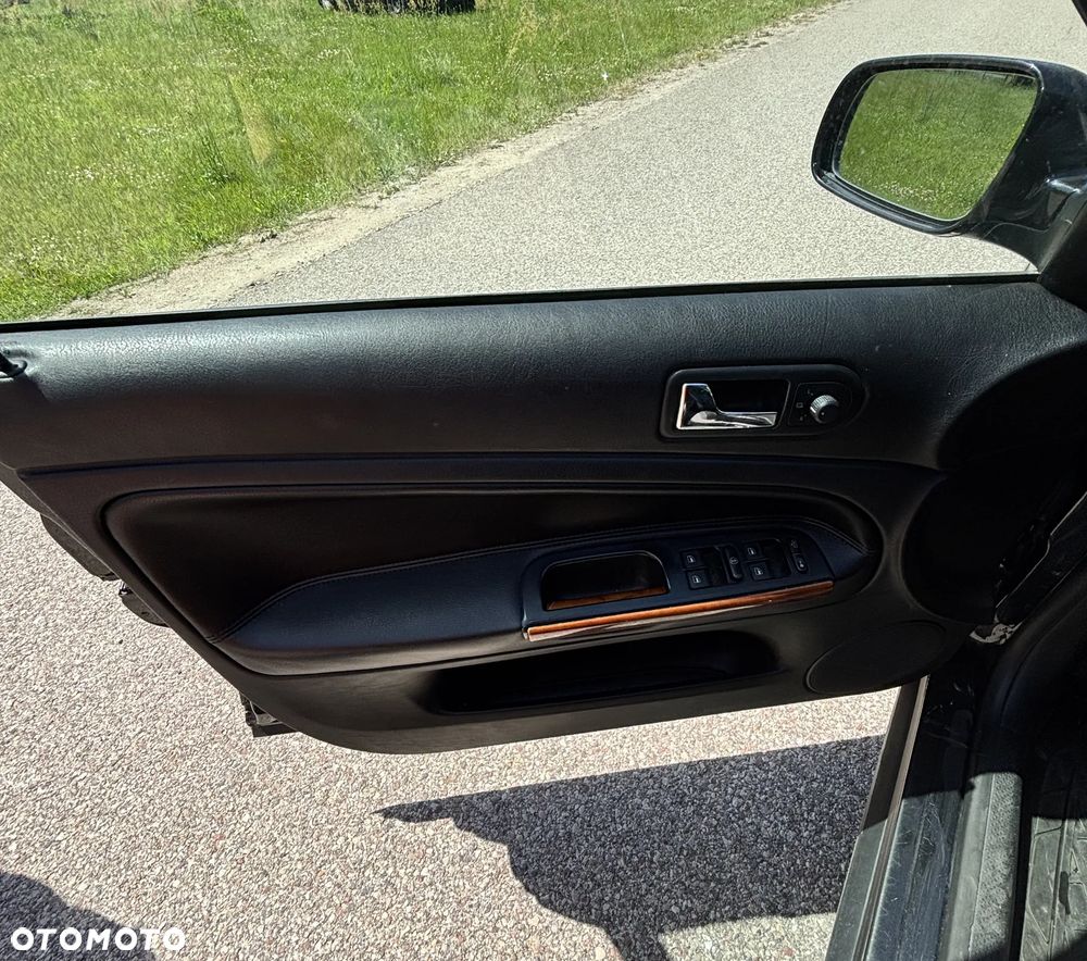 Volkswagen Passat - 17