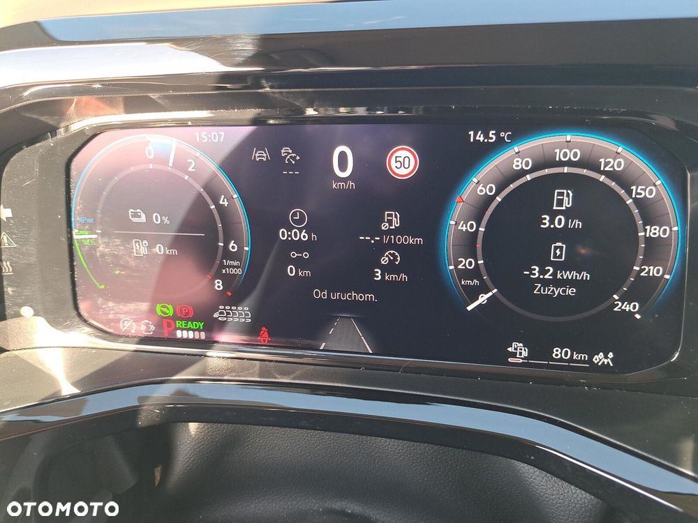 Volkswagen Multivan - 15