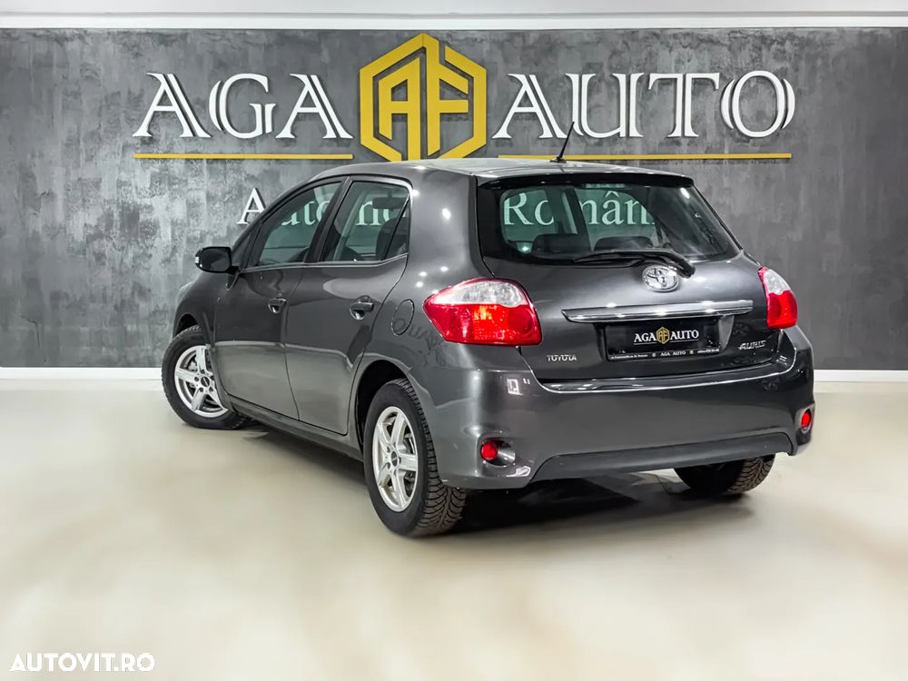 Toyota Auris - 3