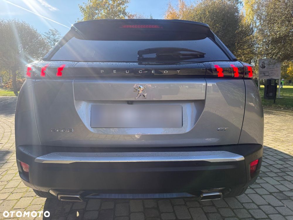 Peugeot 2008 PureTech 130 EAT8 GT - 21