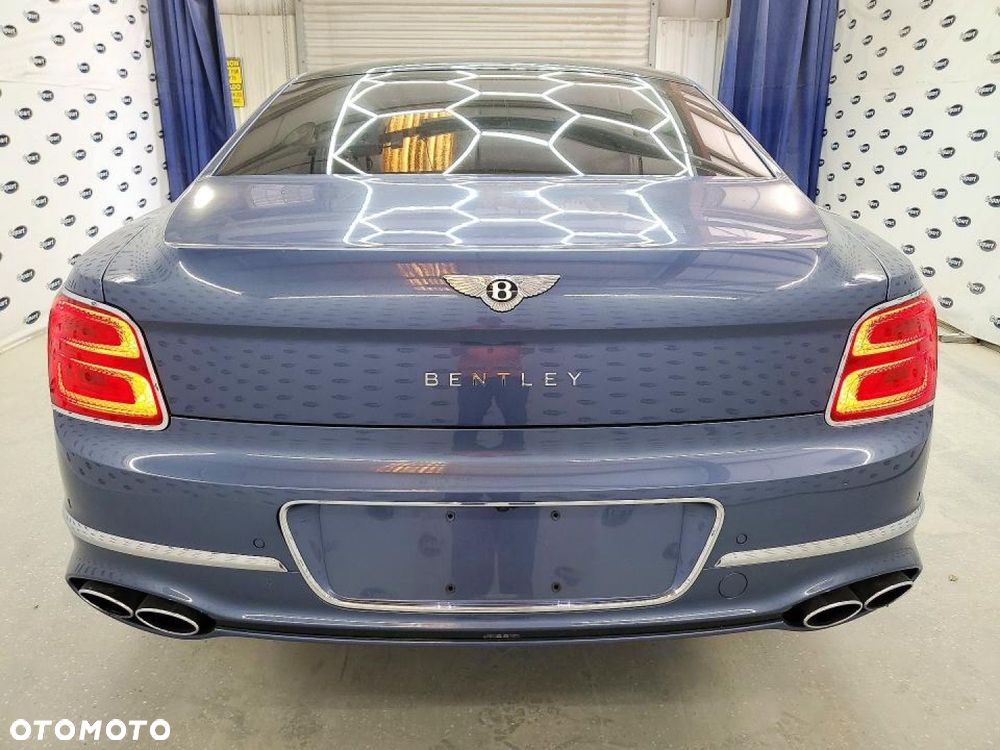 Bentley Flying Spur - 6