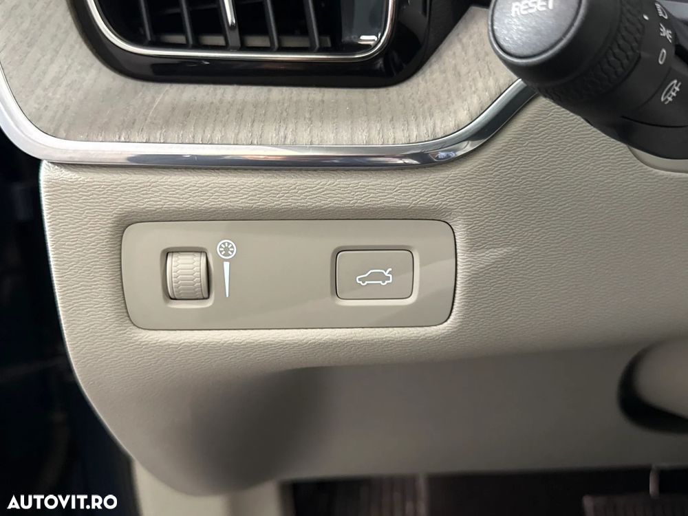 Volvo XC 60 - 16