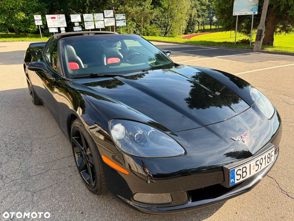 Chevrolet Corvette - 12