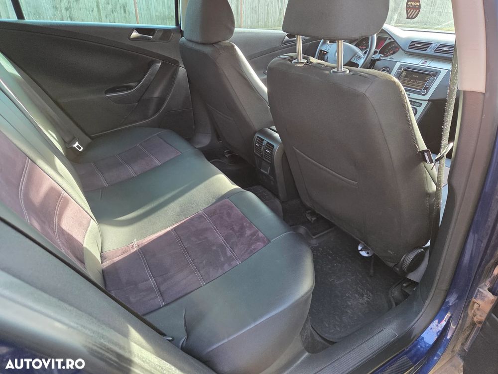 Volkswagen Passat 2.0TDI Comfortline DPF DSG - 8