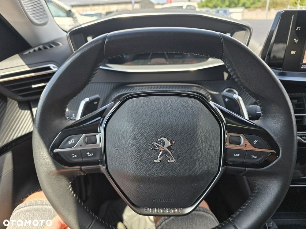Peugeot 2008 PureTech 130 Allure S&S EAT8 - 22
