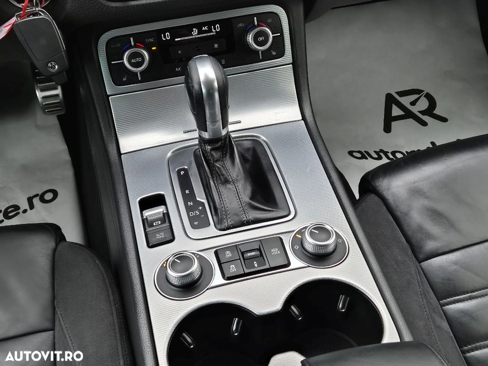 Volkswagen Touareg 3.0 V6 TDI BMT - 21