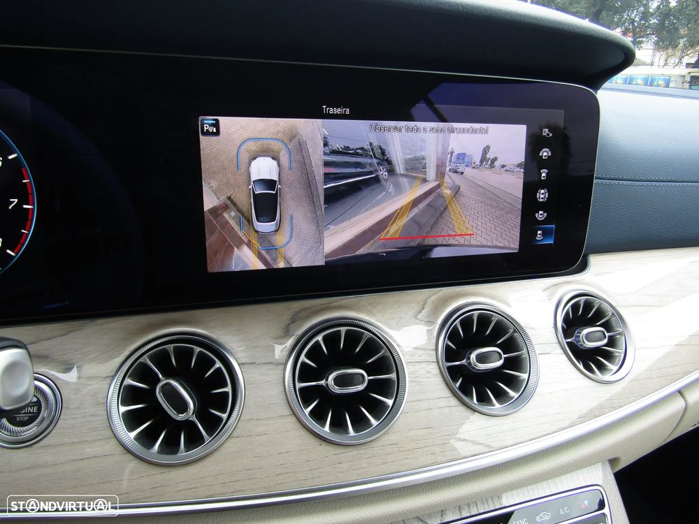 Mercedes-Benz E 200 AMG Line - 20