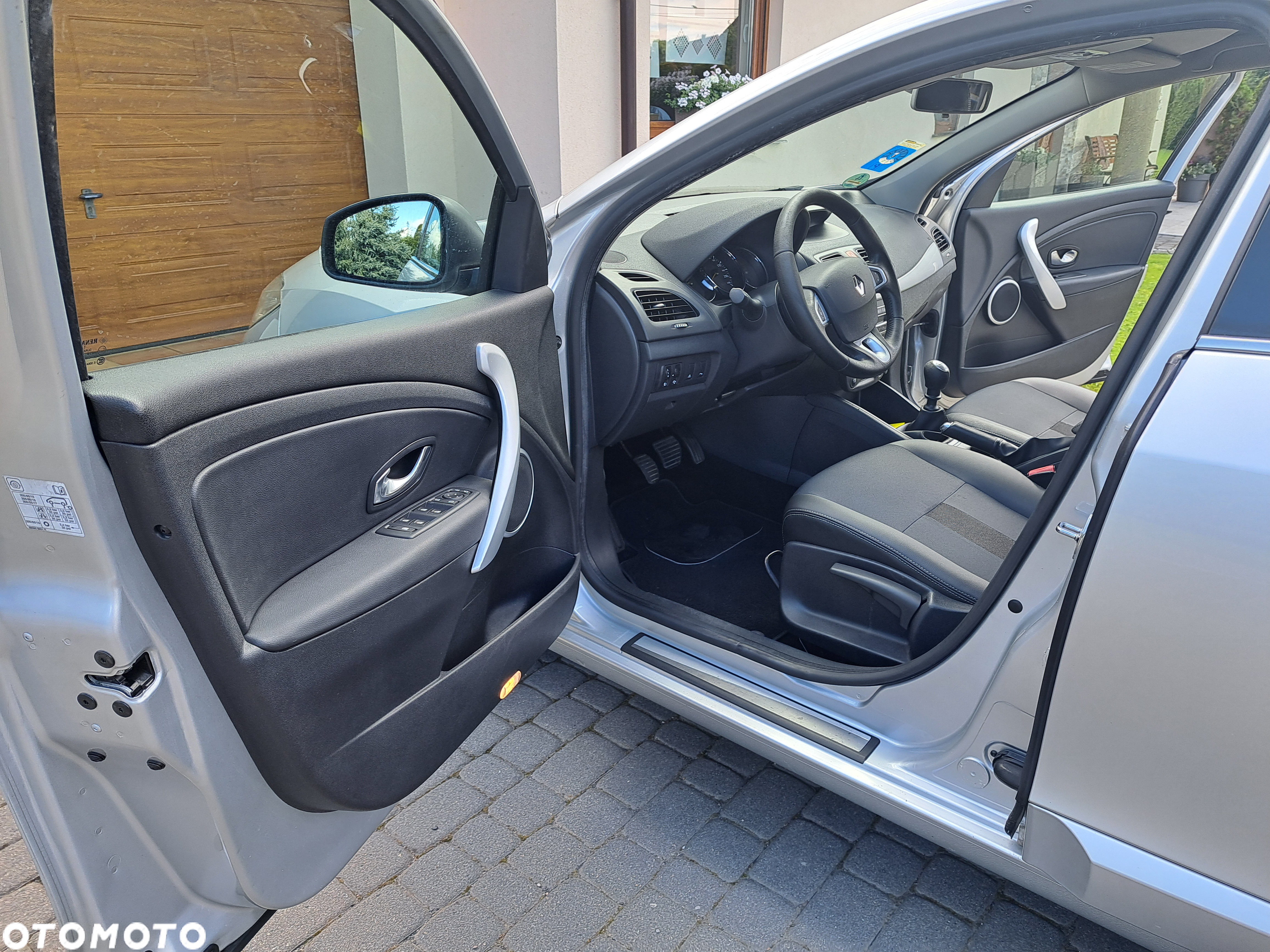 Renault Fluence 2.0 16V 140 Dynamique - 17