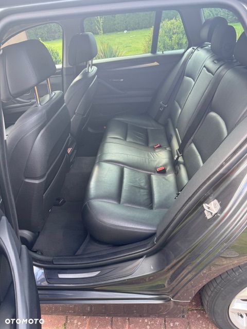 BMW Seria 5 520d - 10