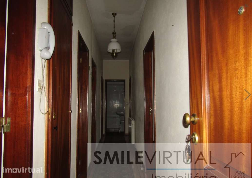 Apartamento T3 + Escritório com Garagem - Centro Lamego - Grande imagem: 3/8