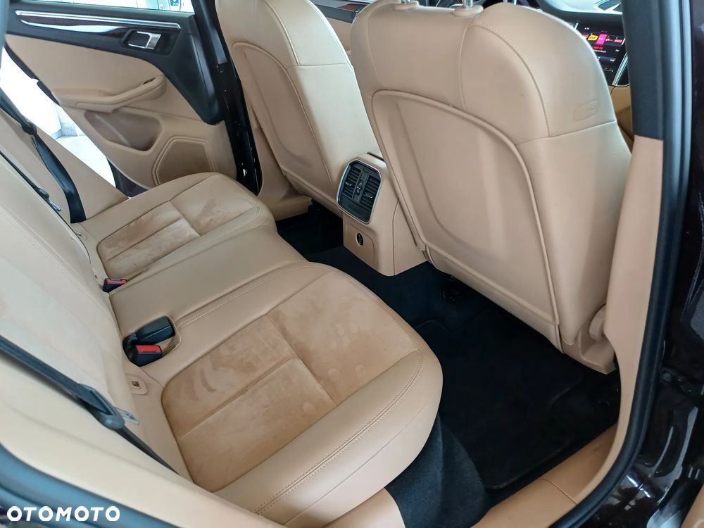 Porsche Macan - 21