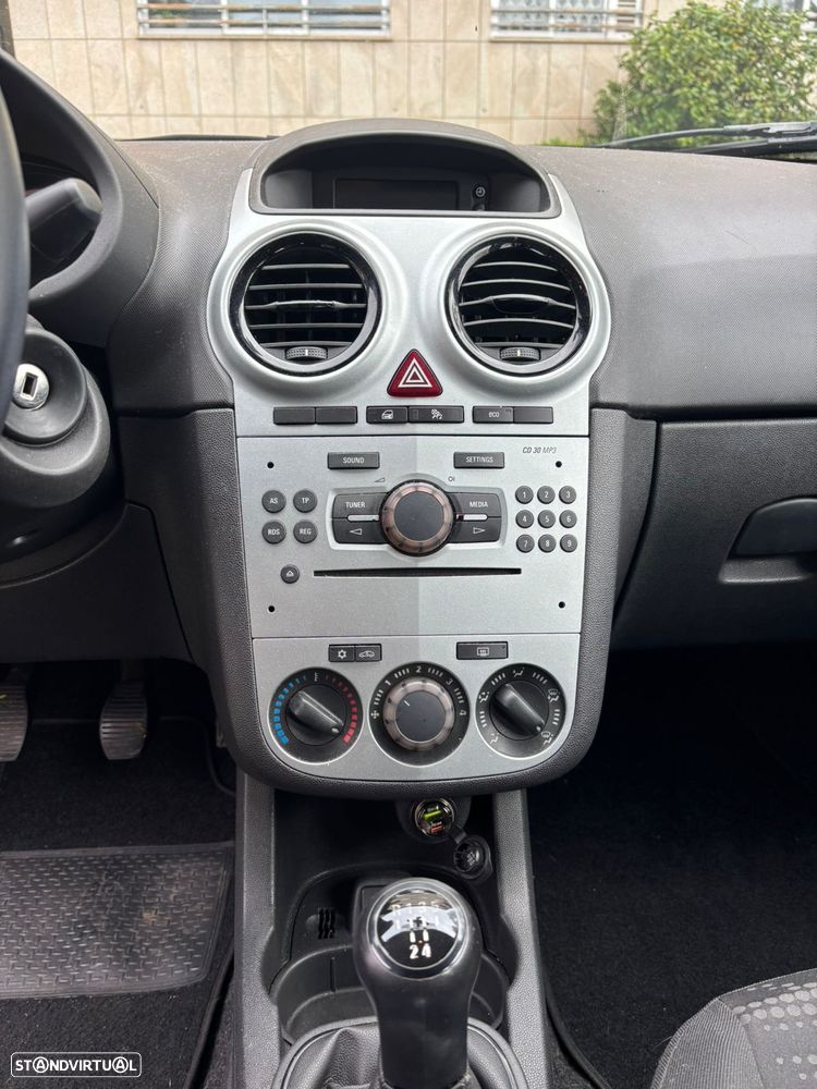 Opel Corsa 1.2 Enjoy S/S - 19