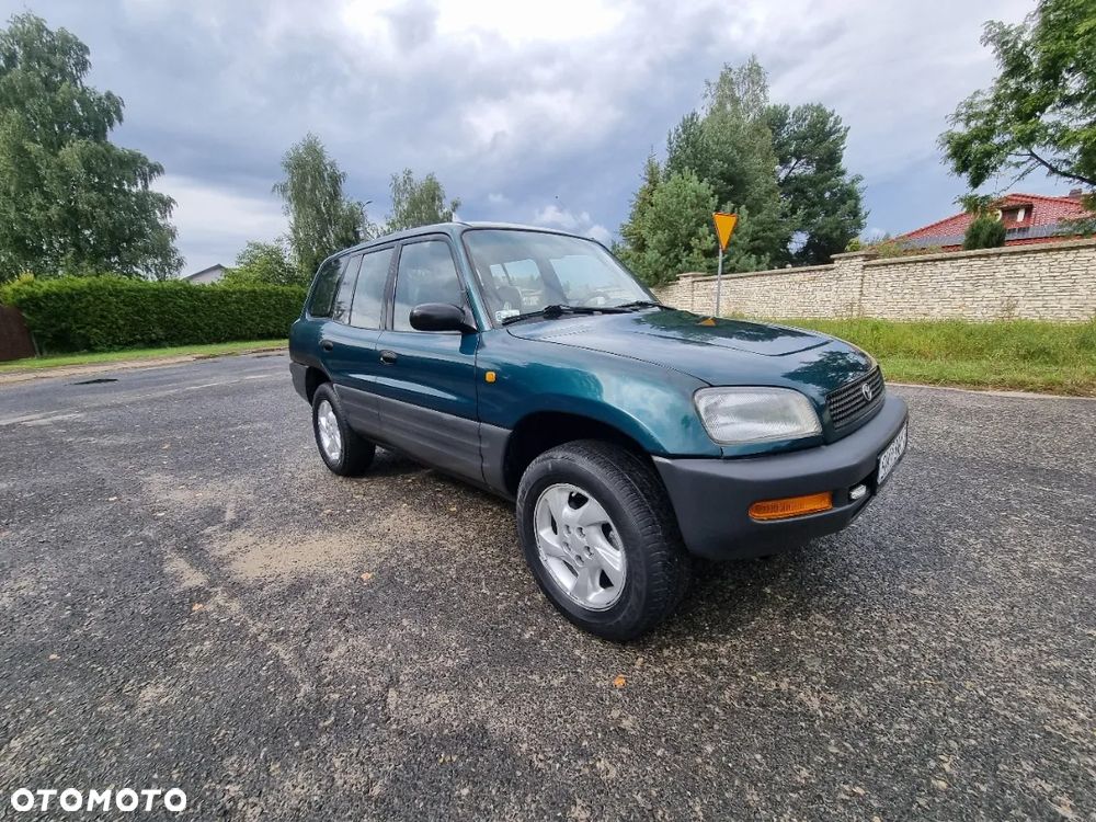 Toyota RAV4 - 4