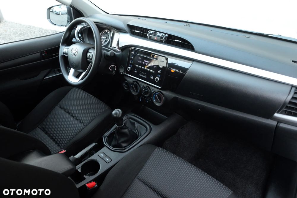 Toyota Hilux 2.4 D-4D Double Cab DL 4x4 - 37