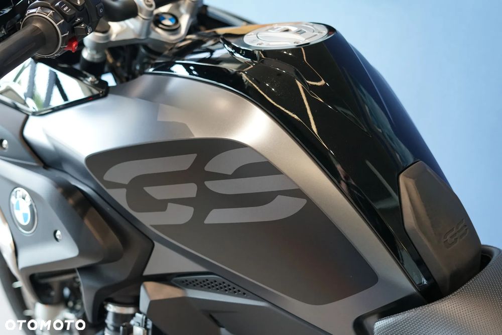 BMW R - 12