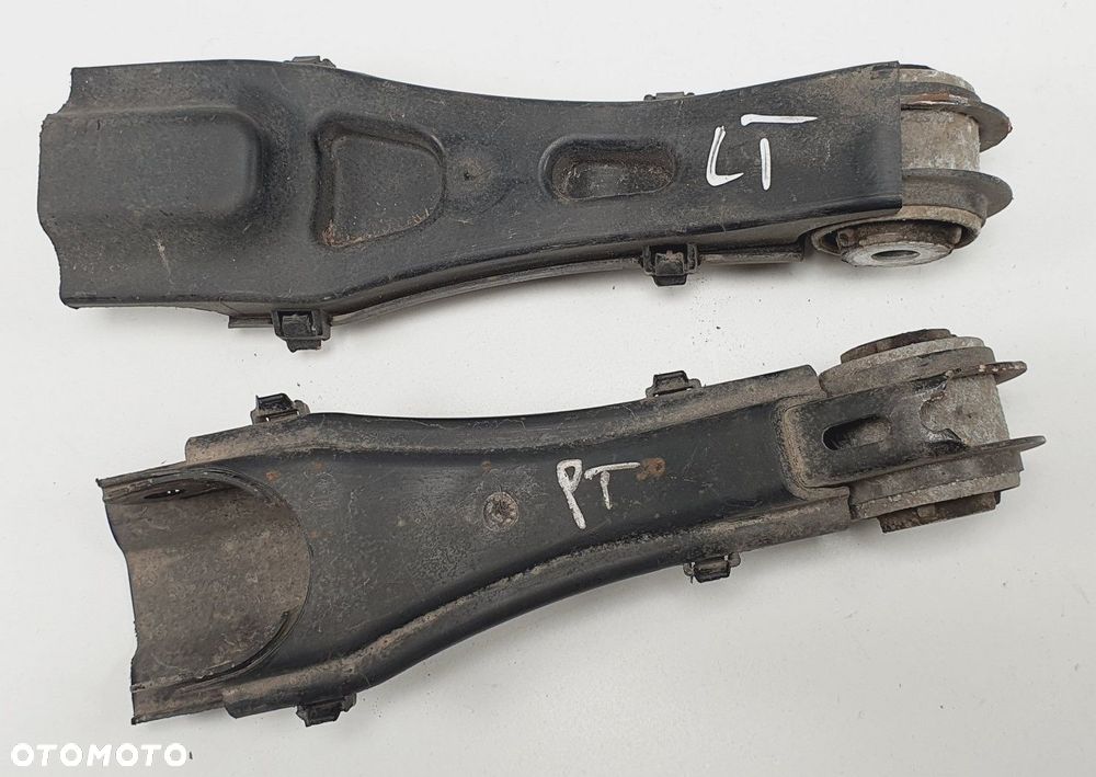 WAHACZ TYŁ TYLNY MERCEDES W176 - 5