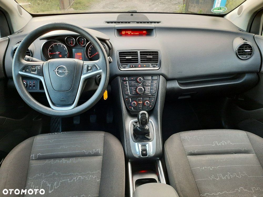 Opel Meriva - 9