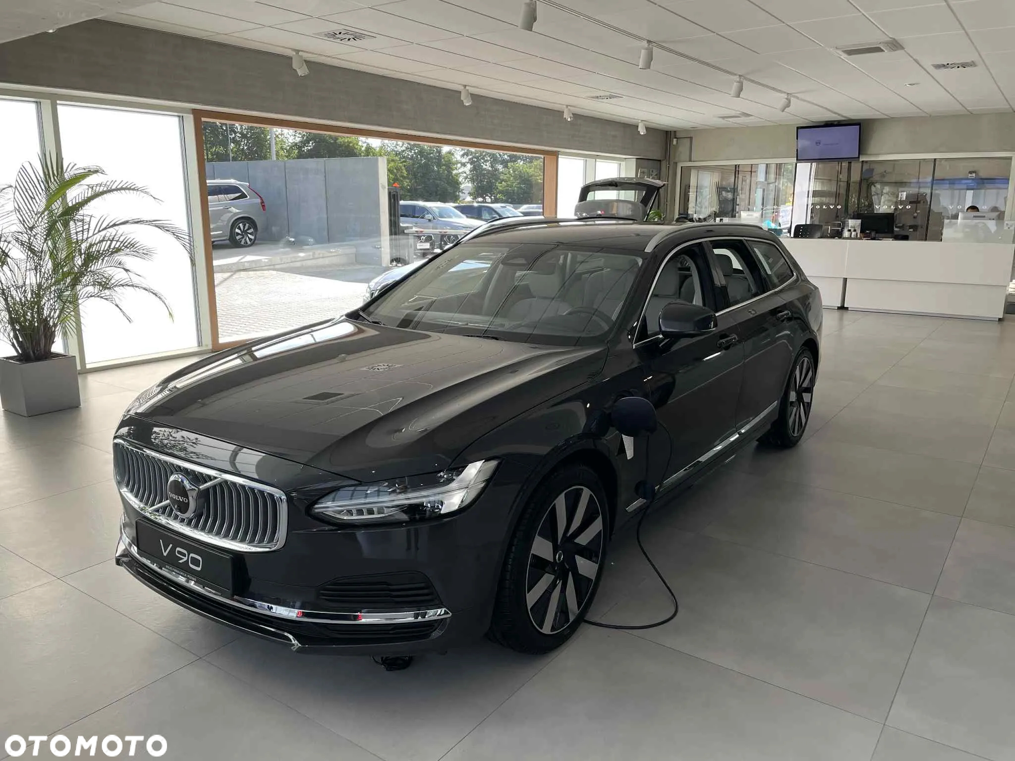 Volvo V90 - 2