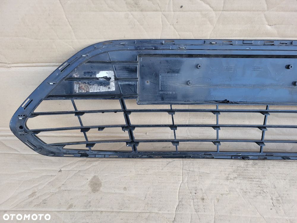 KRATKA SRODKOWA ZDERZAKA FORD MONDEO MK4 LIFT - 11