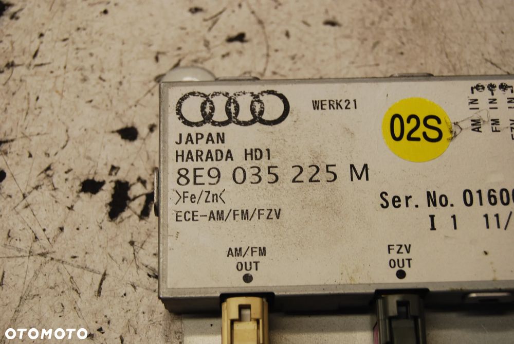 WZMACNIACZ ANTENY 8E9035225M AUDI A4 B6 B7 - 3