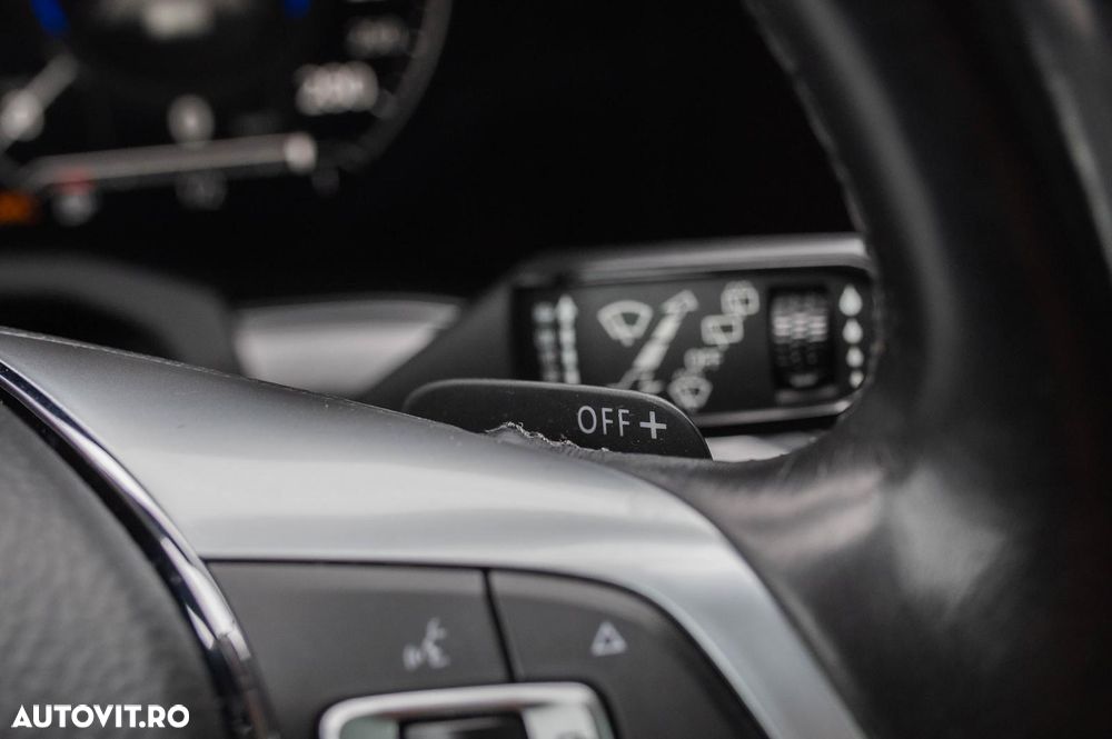 Volkswagen Touareg V6 TDI Elegance - 12