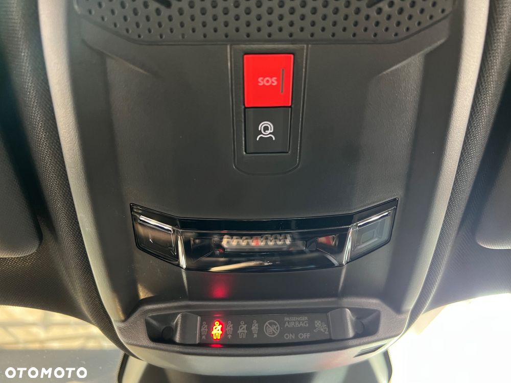 Peugeot 2008 PureTech mHEV GT Exclusive e-DCS6 - 21