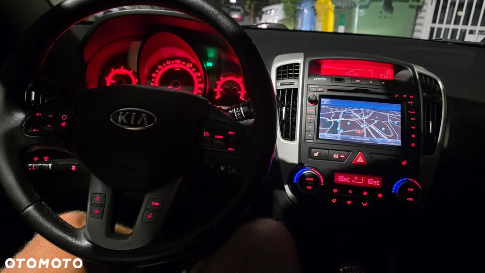 Kia Ceed 1.6 Crdi Optimum + - 17
