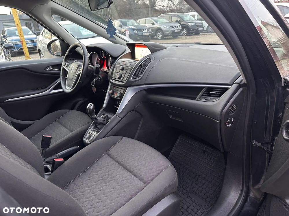 Opel Zafira - 18