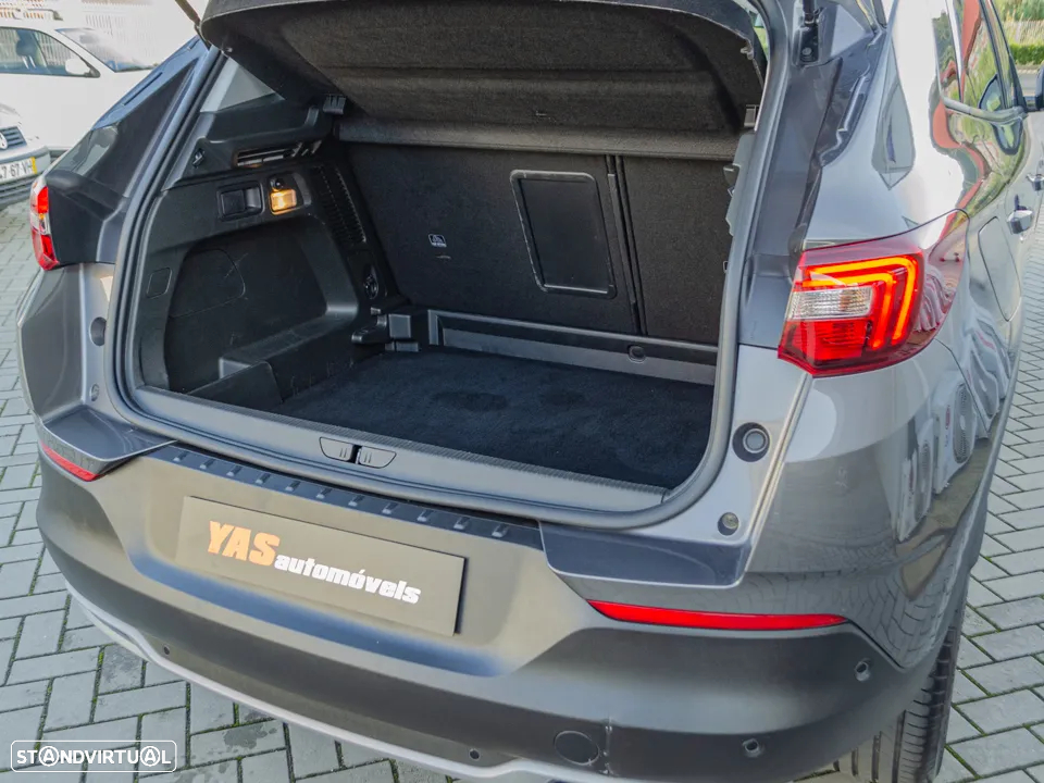 Opel Grandland X 1.2 T Innovation - 36