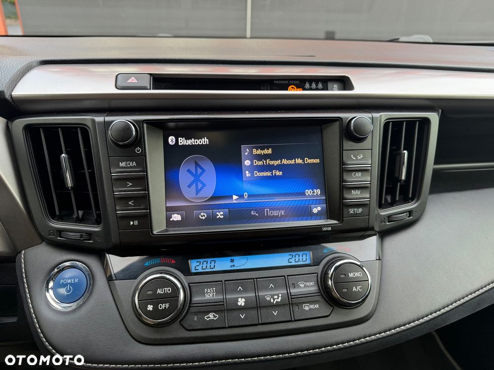 Toyota RAV4 - 16