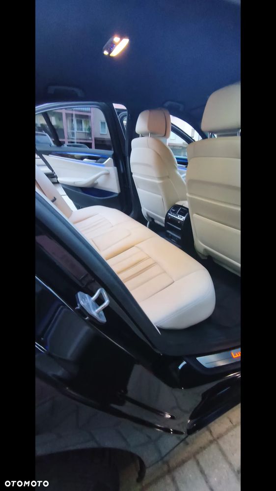 BMW Seria 5 520d xDrive Luxury Line - 20