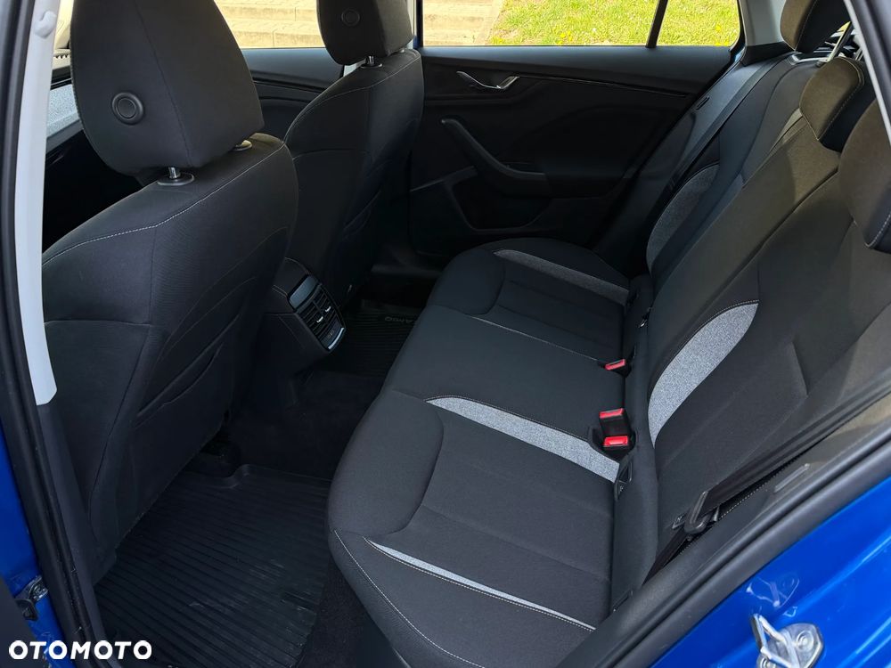 Skoda Kamiq 1.0 TSI Edition 130 DSG - 8