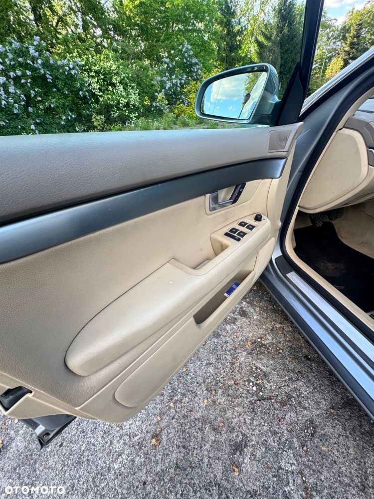 Audi A4 Avant 2.0 TDI - 9