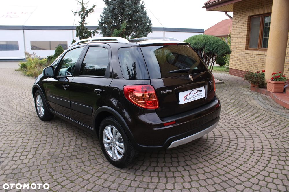 2013 Suzuki SX4, photograph 7