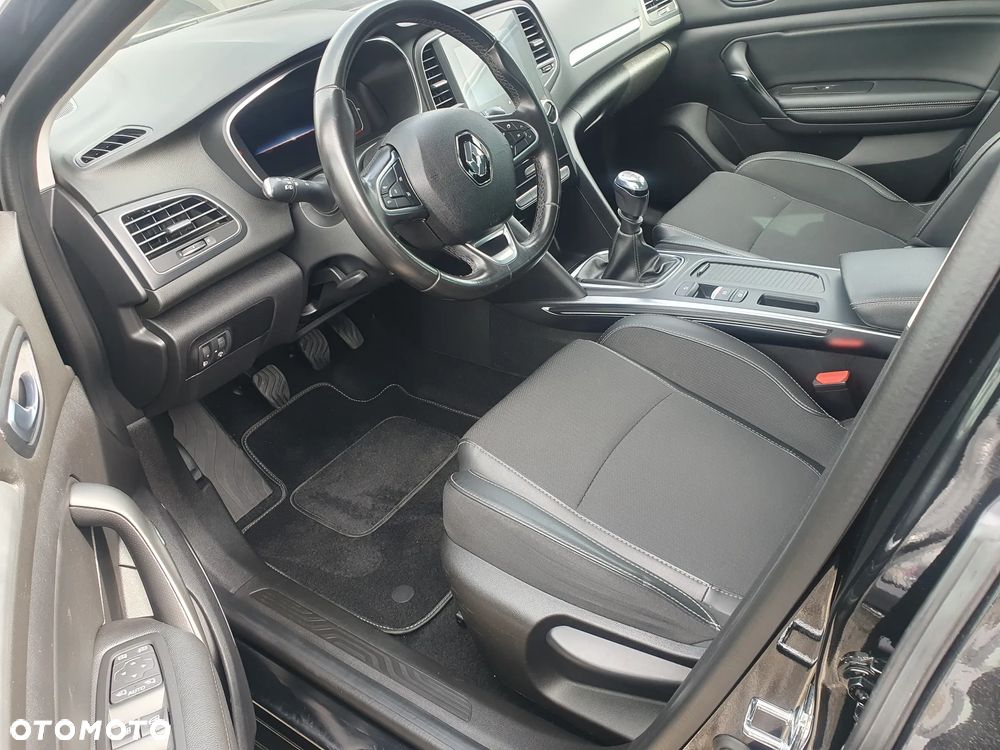 Renault Megane 1.5 Blue dCi Intens - 6