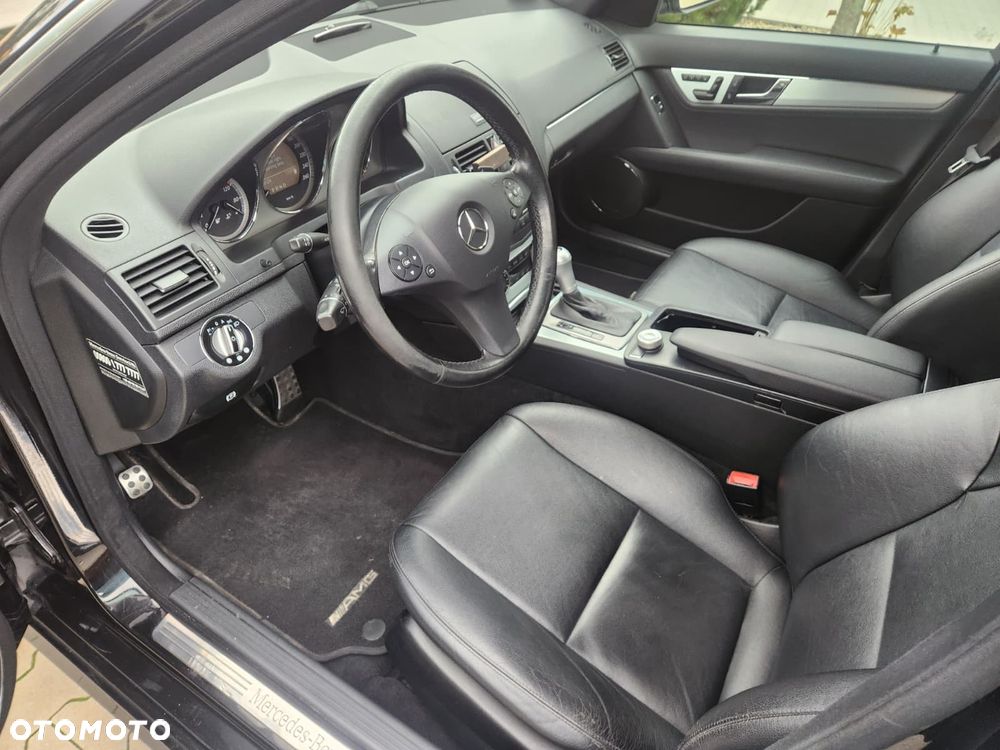 Mercedes-Benz Klasa C 320 CDI DPF 4Matic 7G-TRONIC Avantgarde - 25